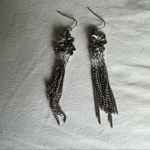 Dangly flower earrings
